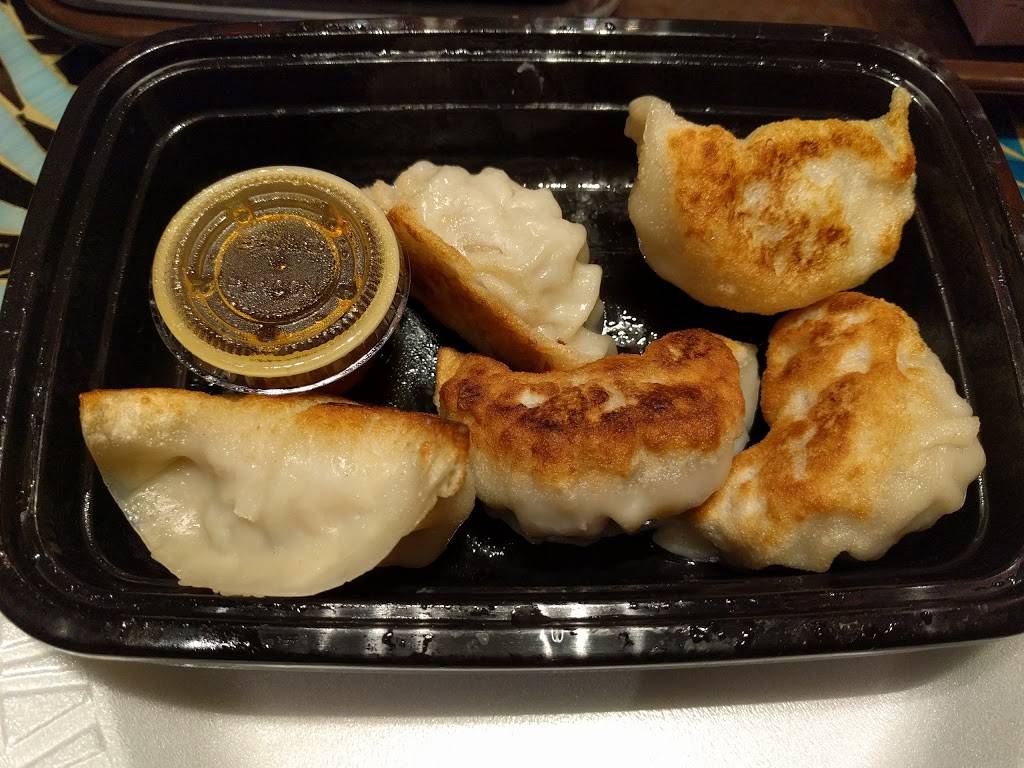 Phantasia | restaurant | 1 Mohegan Sun Blvd, Uncasville, CT 06382, USA | 8608629912 OR +1 860-862-9912