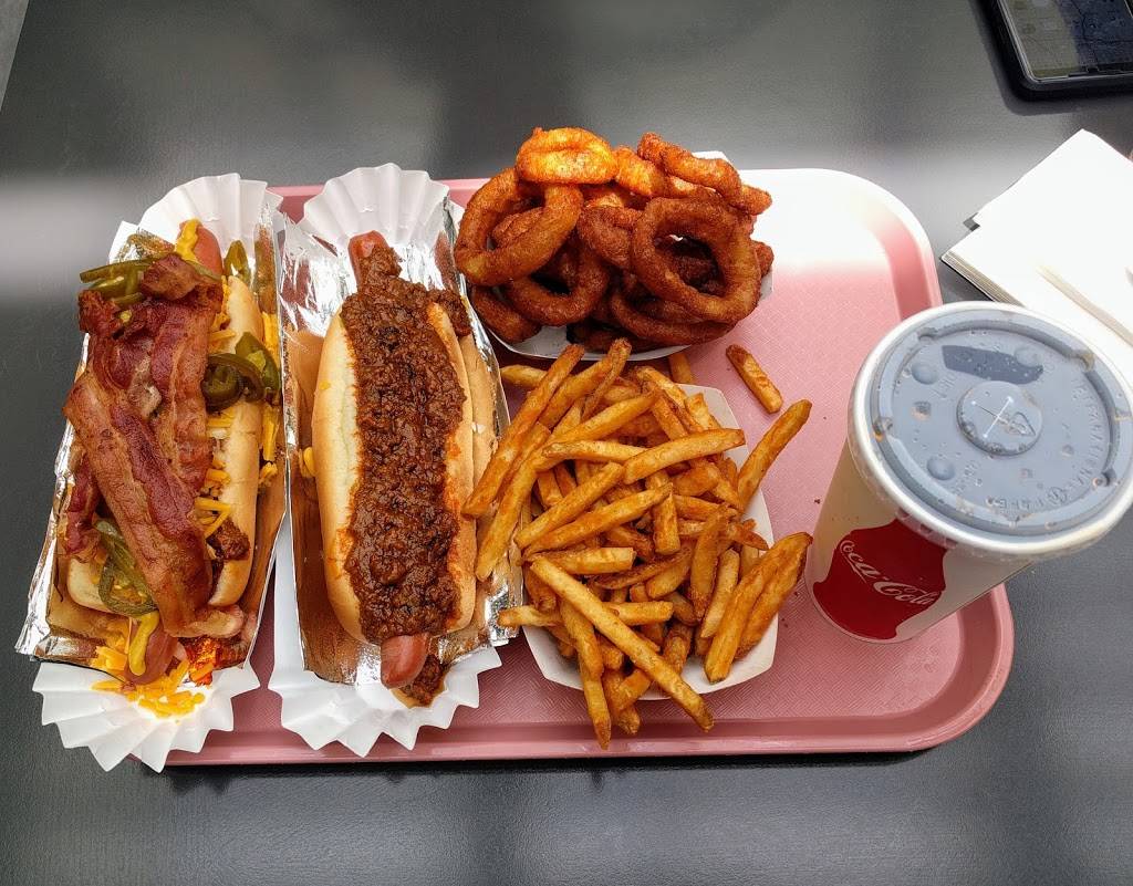Pinks Hot Dogs | restaurant | 3525 W Carson St, Torrance, CA 90503, USA | 3107933130 OR +1 310-793-3130