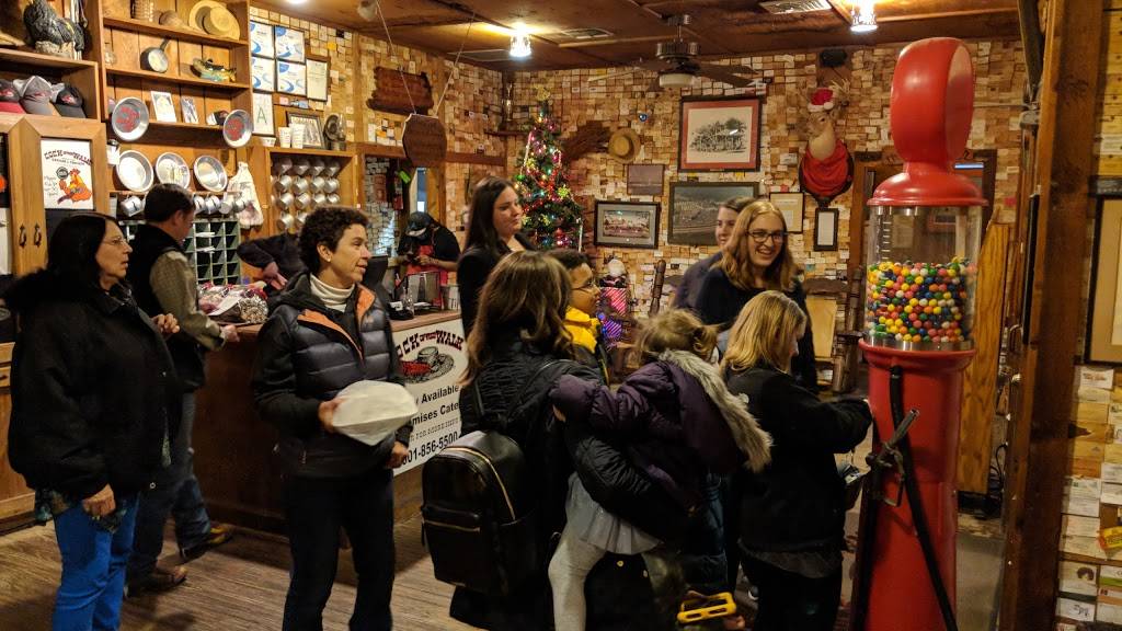 Cock of the Walk | restaurant | 141 Madison Landing Cir, Ridgeland, MS 39157, USA | 6018565500 OR +1 601-856-5500