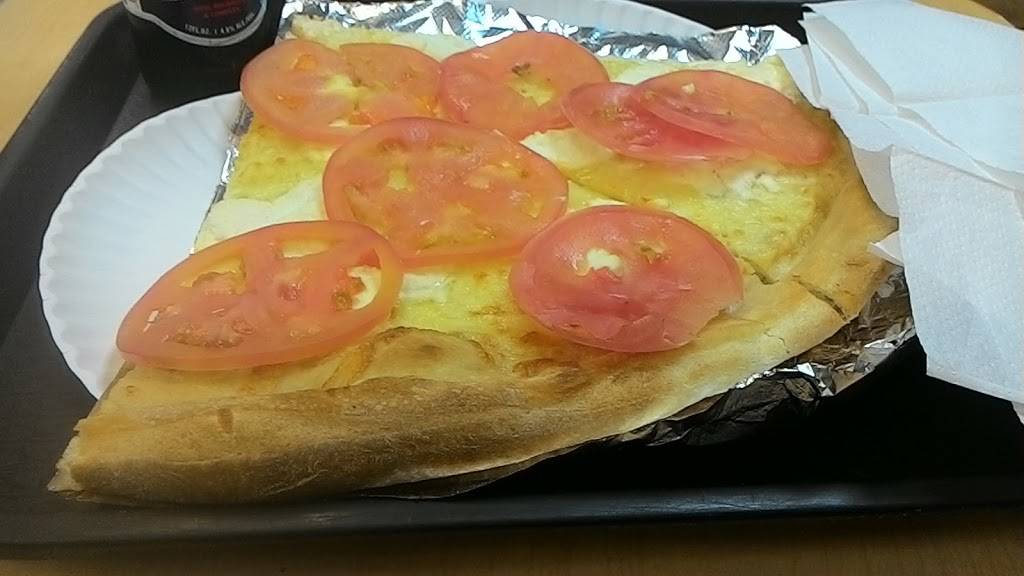 Famous Original Ray’s Pizza | restaurant | 204 9th Ave, New York, NY 10011, USA | 2122431129 OR +1 212-243-1129