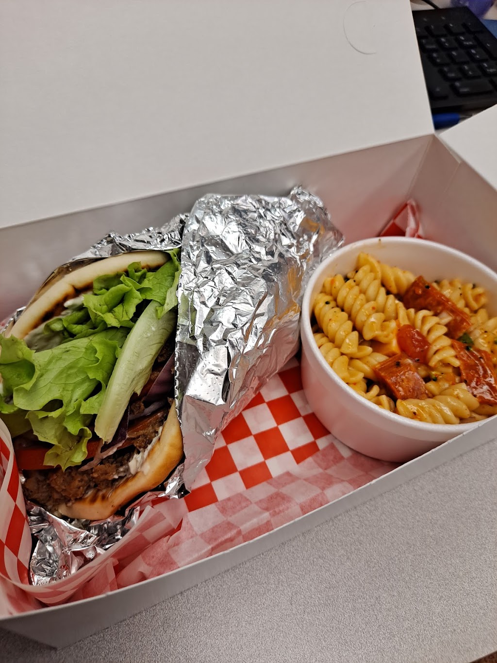 The Front Porch | restaurant | 215 Church St, Spencer, WV 25276, USA | 3045192147 OR +1 304-519-2147