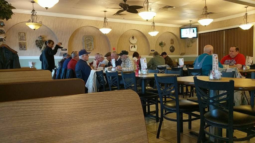 Dinos Restaurant & Pizza | restaurant | 10941 Mahoning Ave, North Jackson, OH 44451, USA | 3305382263 OR +1 330-538-2263