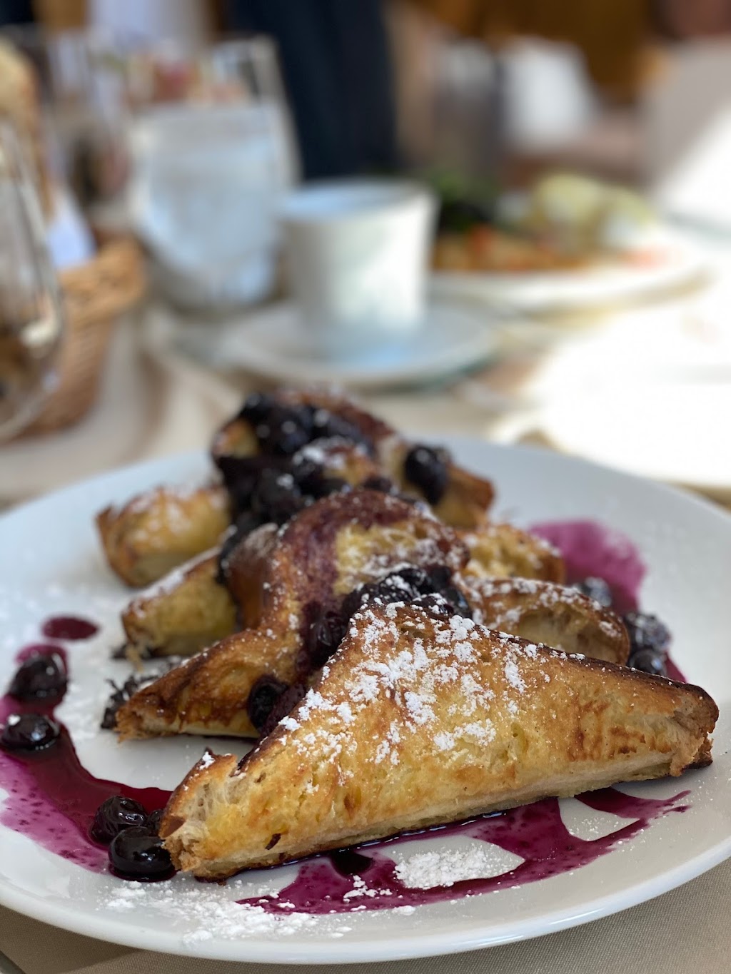 Roger Sherman Inn | restaurant | 195 Oenoke Ridge, New Canaan, CT 06840, USA | 2039664541 OR +1 203-966-4541