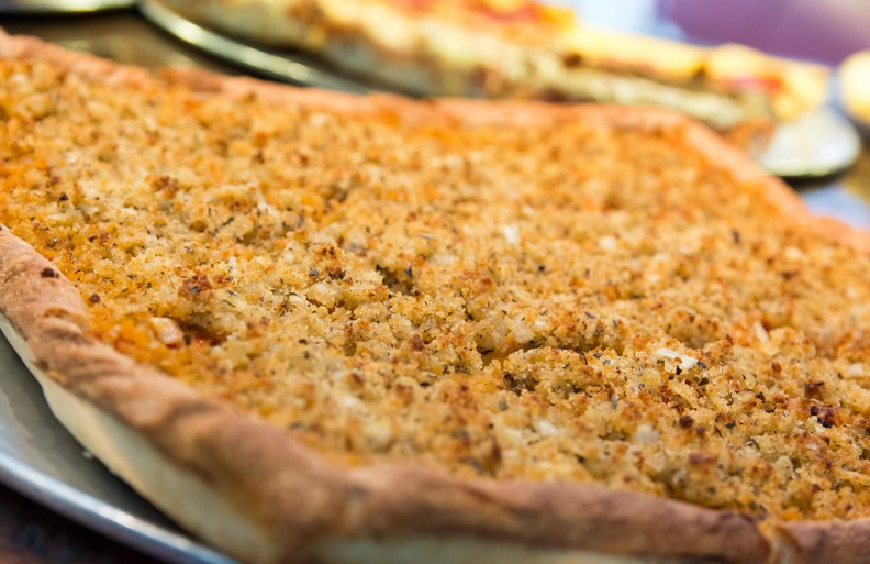 Glendale Pizza | restaurant | 6827 Myrtle Ave, Glendale, NY 11385, USA | 7183668313 OR +1 718-366-8313