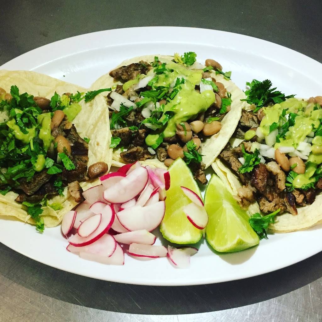 El Menudazo Mexican food | restaurant | 3100 E Lake Mead Blvd # 18, North Las Vegas, NV 89030, USA | 7029449706 OR +1 702-944-9706