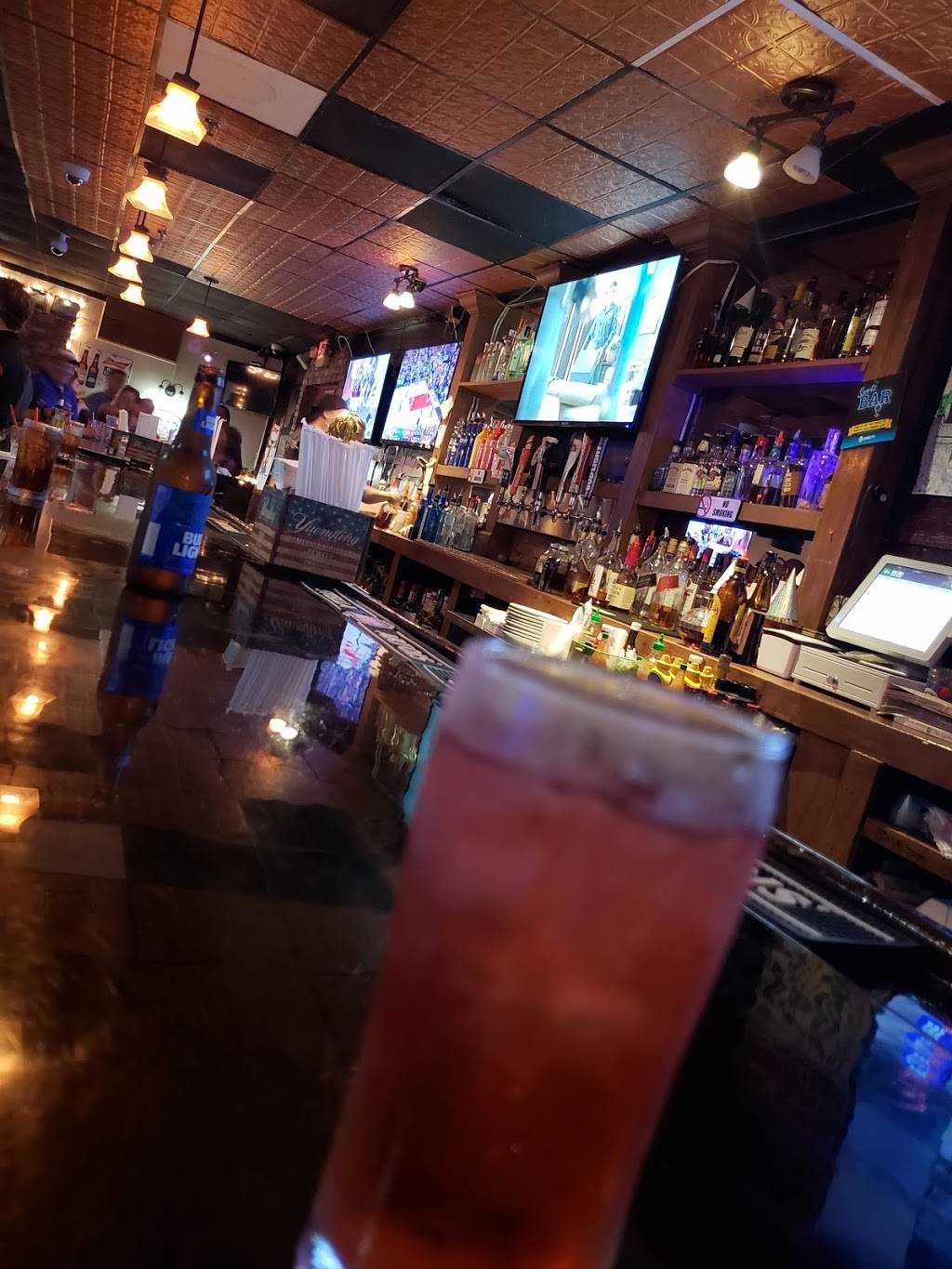 Seaside Bar and Grill | restaurant | 2401 Beach Ct, Riviera Beach, FL 33404, USA | 5615178661 OR +1 561-517-8661