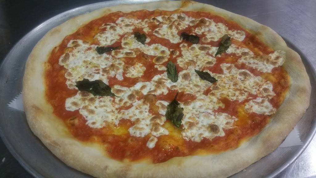 Luigis Pizzeria | restaurant | 7058, 843 Bronx River Rd, Yonkers, NY 10708, USA | 9147761251 OR +1 914-776-1251