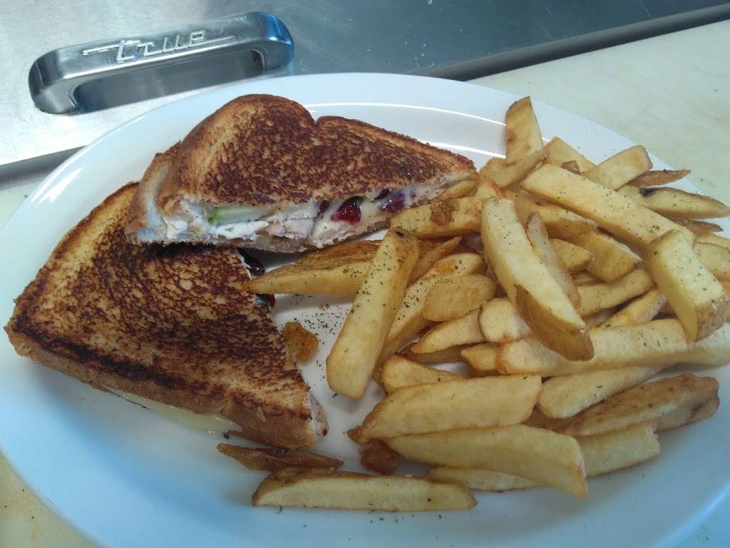 The Gaslight Diner | restaurant | 481 Princess St, Shallow Lake, ON N0H 2K0, Canada | 5199353500 OR +1 519-935-3500