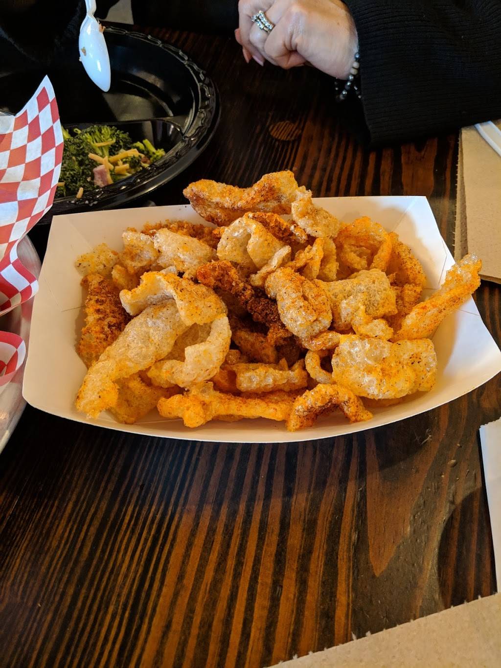 The Smokin Pig - Highway 81 | restaurant | 1696 Evergreen Rd, Anderson, SC 29621, USA | 8643592277 OR +1 864-359-2277