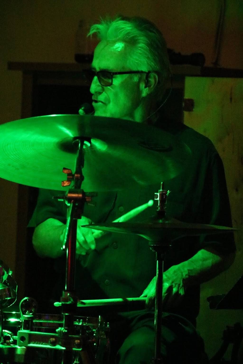 Lucky Boy Bar and Grill | night club | 2706 N Piedras St, El Paso, TX 79930, USA | 9153011954 OR +1 915-301-1954