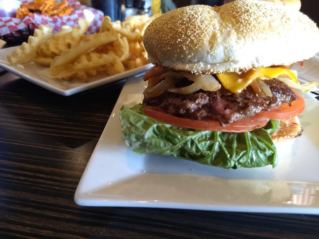 burgrz | restaurant | 3204 Walton Blvd, Rochester Hills, MI 48309, USA | 2483753060 OR +1 248-375-3060