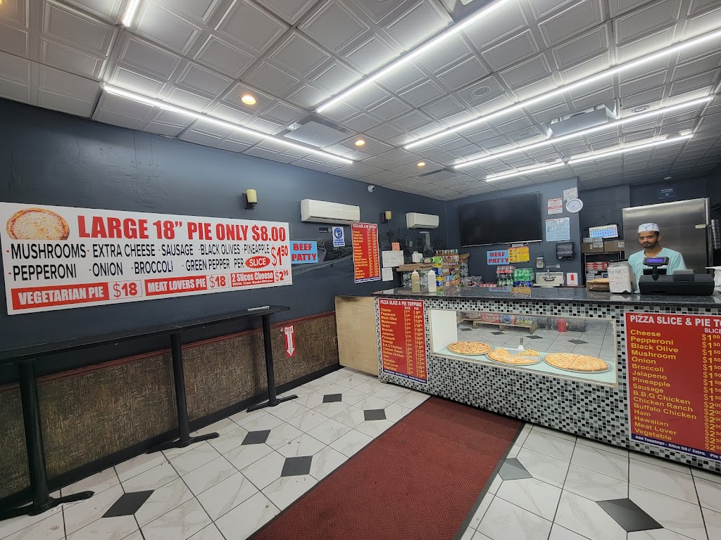 99 CENT 4 BOY PIZZA | restaurant | 252 W 31st St, New York, NY 10001, USA | 9172615088 OR +1 917-261-5088