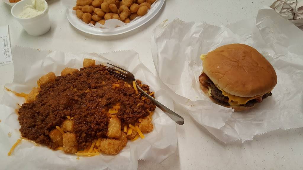 Bobs Dairyland | restaurant | 8361 US-19E, Roan Mountain, TN 37687, USA | 4237723641 OR +1 423-772-3641