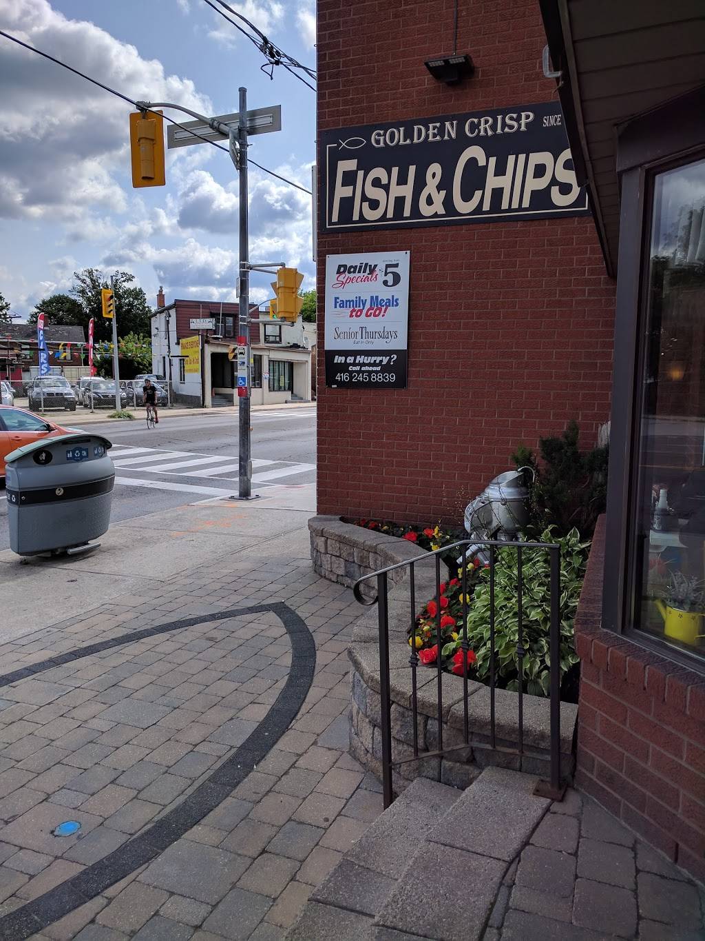 Golden Crisp Fish & Chips | restaurant | 1354 Weston Rd, York, ON M6M 4R8, Canada | 4162458839 OR +1 416-245-8839