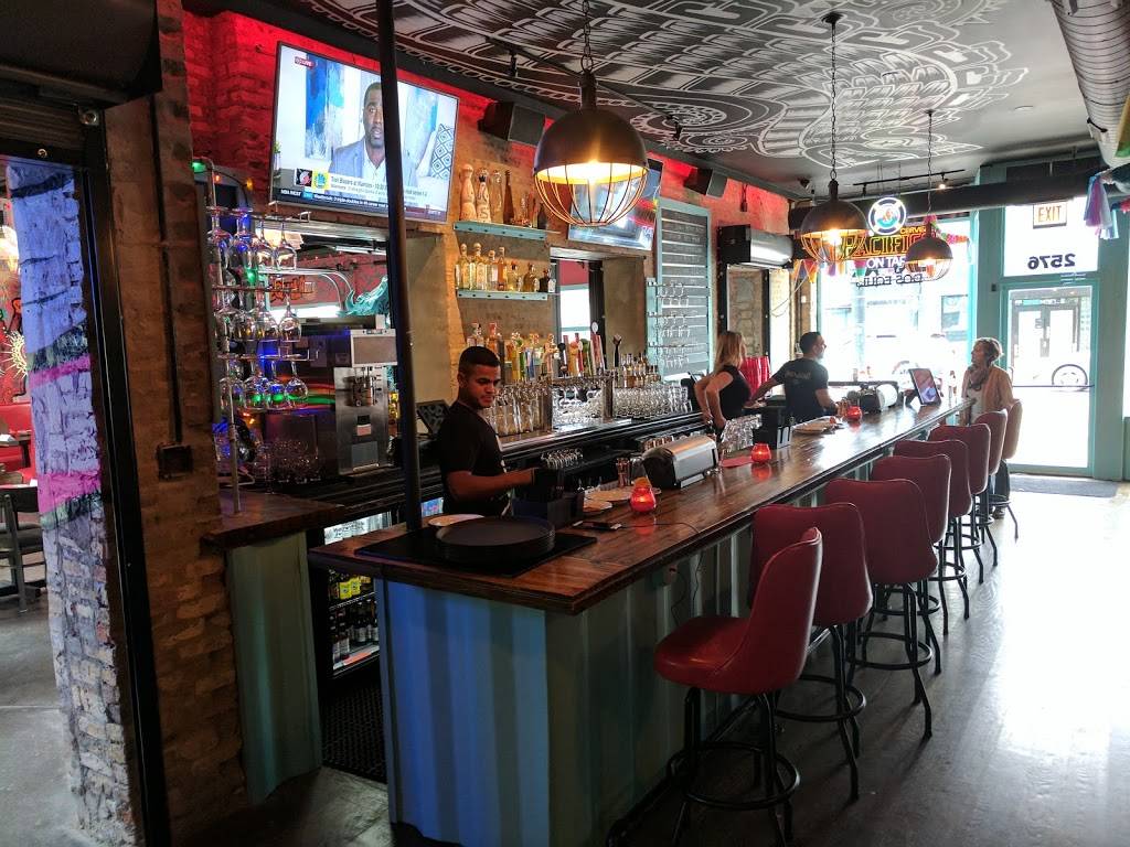 Broken English Taco Pub | restaurant | 2576 N Lincoln Ave, Chicago, IL 60614, USA | 3129290045 OR +1 312-929-0045