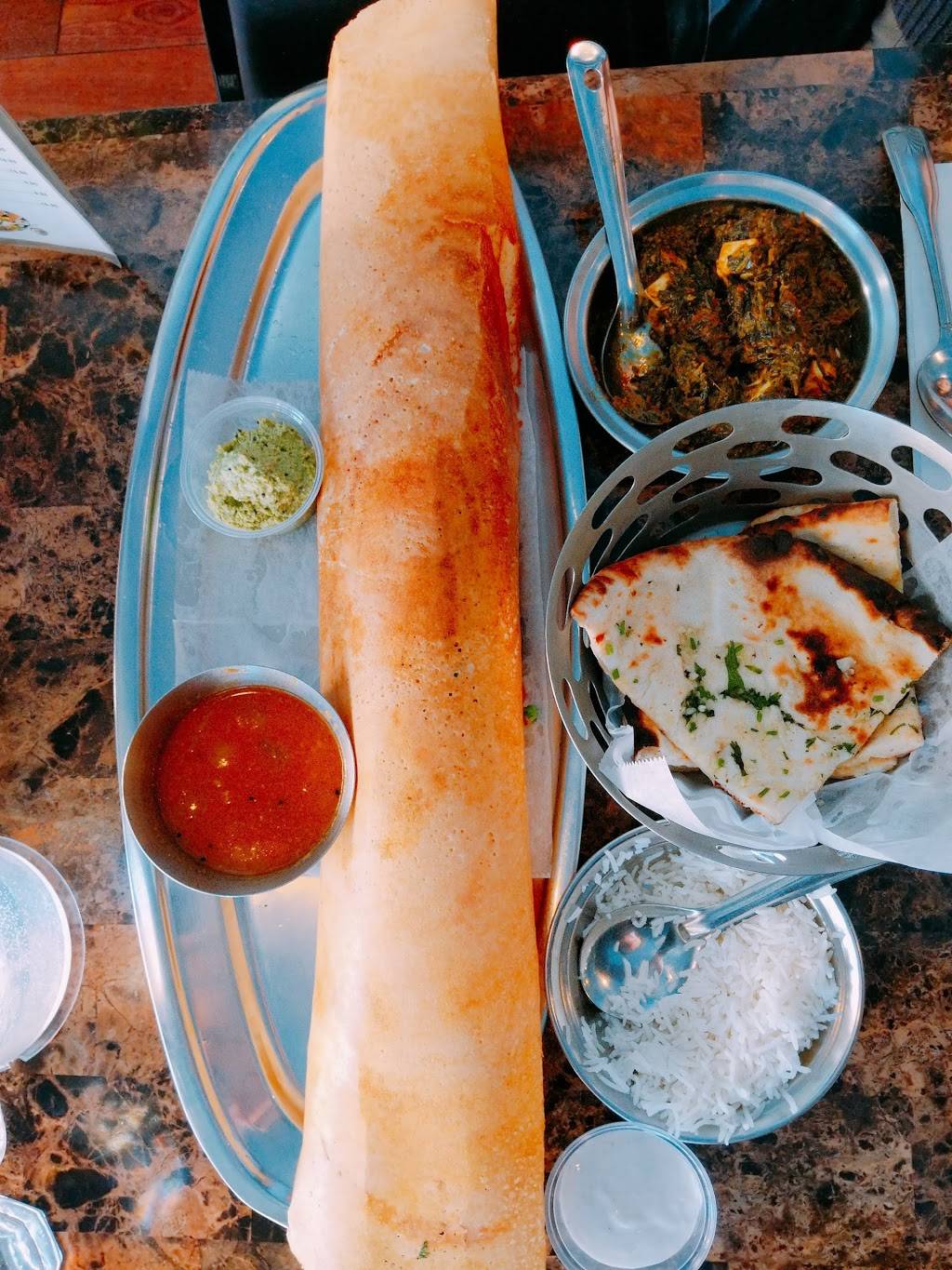 Uru-Swati | restaurant | 2629 W Devon Ave, Chicago, IL 60659, USA | 7733811010 OR +1 773-381-1010