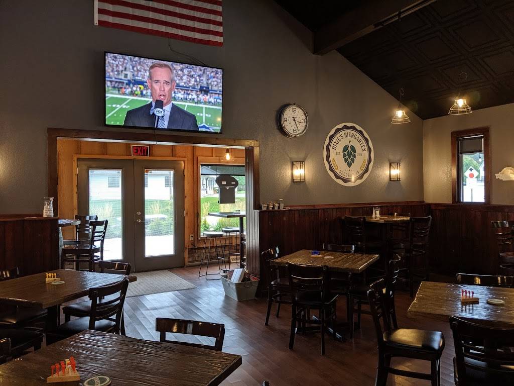 Dixies Biergarten | restaurant | 310 College Dr, Decorah, IA 52101, USA | 5632771295 OR +1 563-277-1295