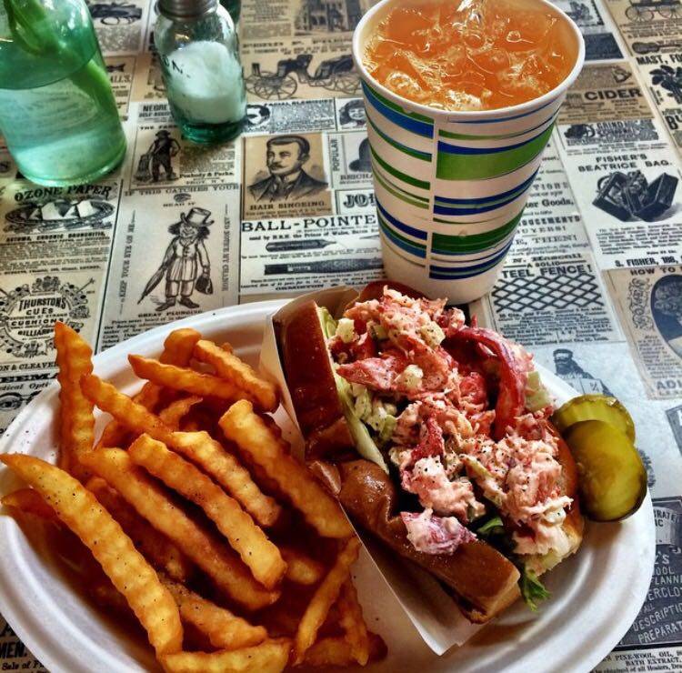 St Clair Annex Inc | restaurant | 141 Bay St, Westerly, RI 02891, USA | 4013488407 OR +1 401-348-8407