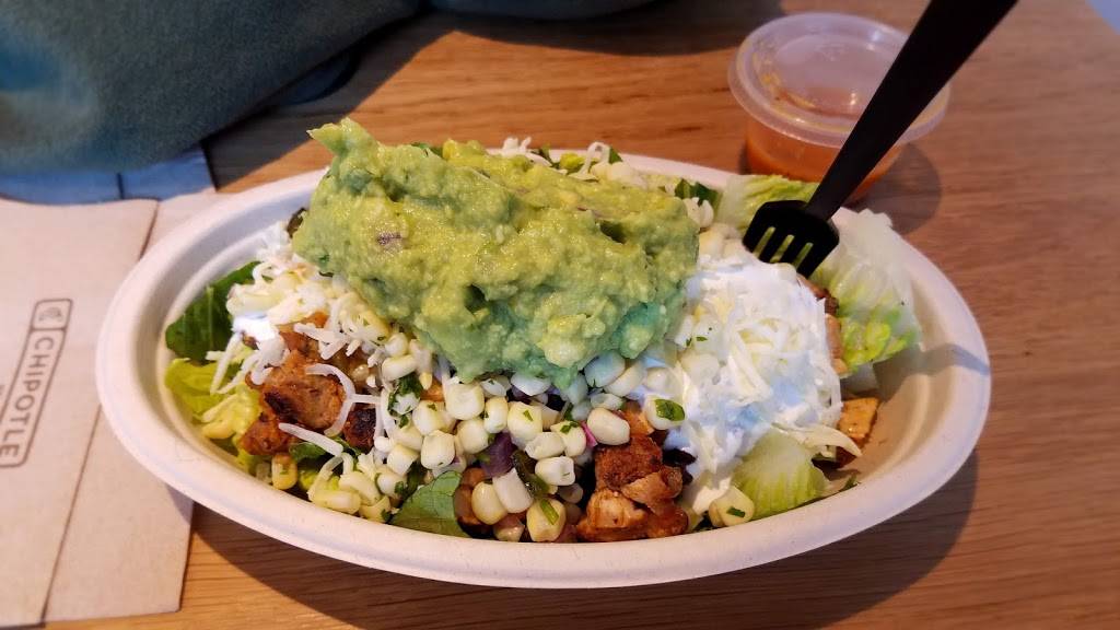 Chipotle Mexican Grill | restaurant | 27 District Ave, Dorchester, MA 02125, USA | 6172824374 OR +1 617-282-4374