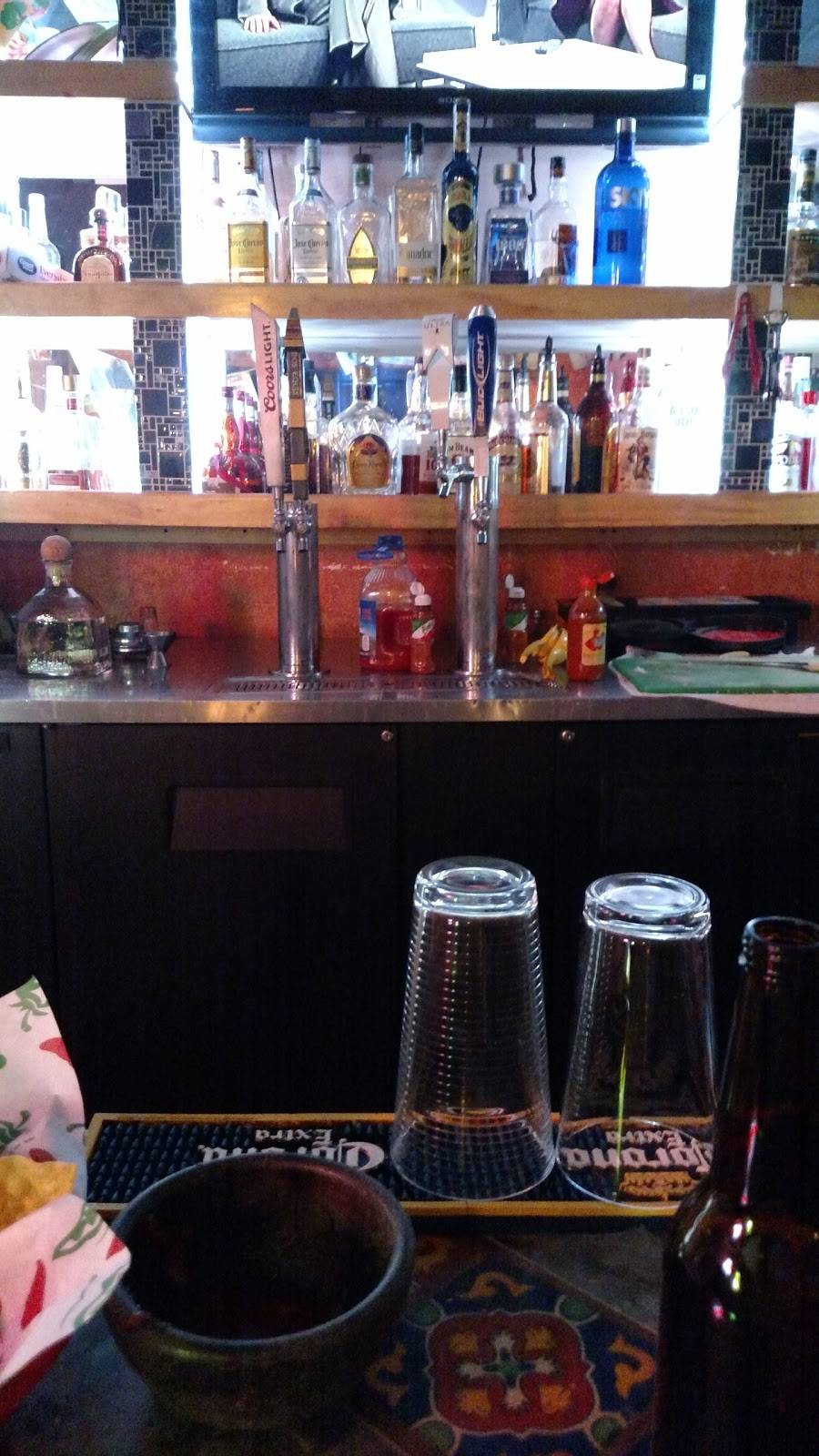 El Tapatio | restaurant | 2121 W Main St, Durant, OK 74701, USA | 5809318676 OR +1 580-931-8676