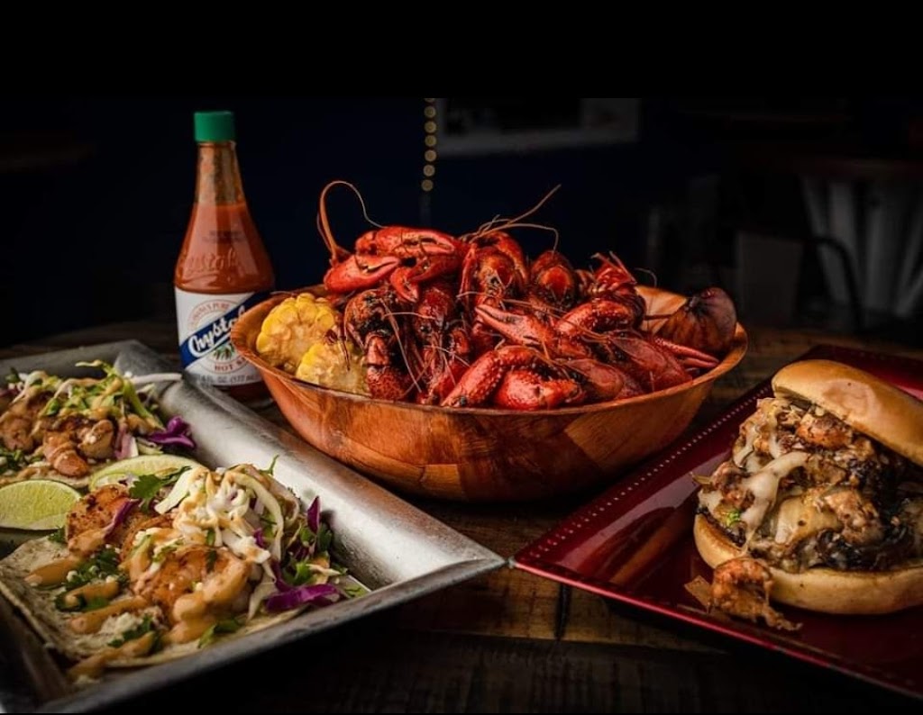 Lone Star Boil House | restaurant | 320 W 5th St, Panama City, FL 32401, USA | 8506403073 OR +1 850-640-3073