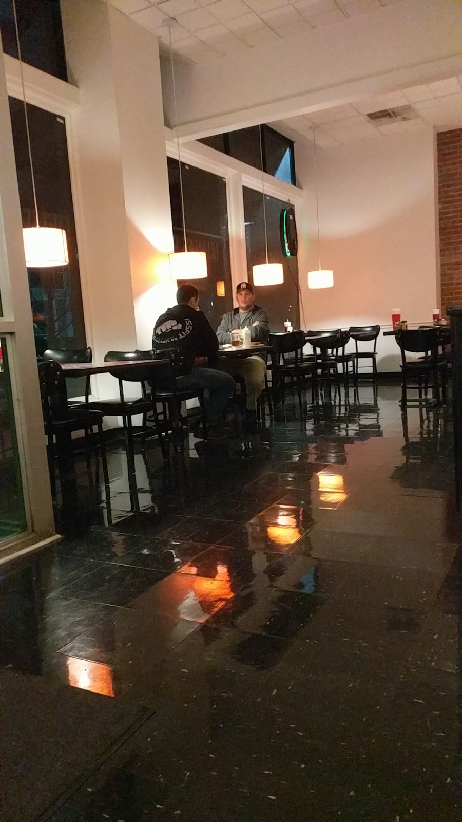 Irianas Pizza | restaurant | 201 E Markham St, Little Rock, AR 72201, USA | 5013743656 OR +1 501-374-3656