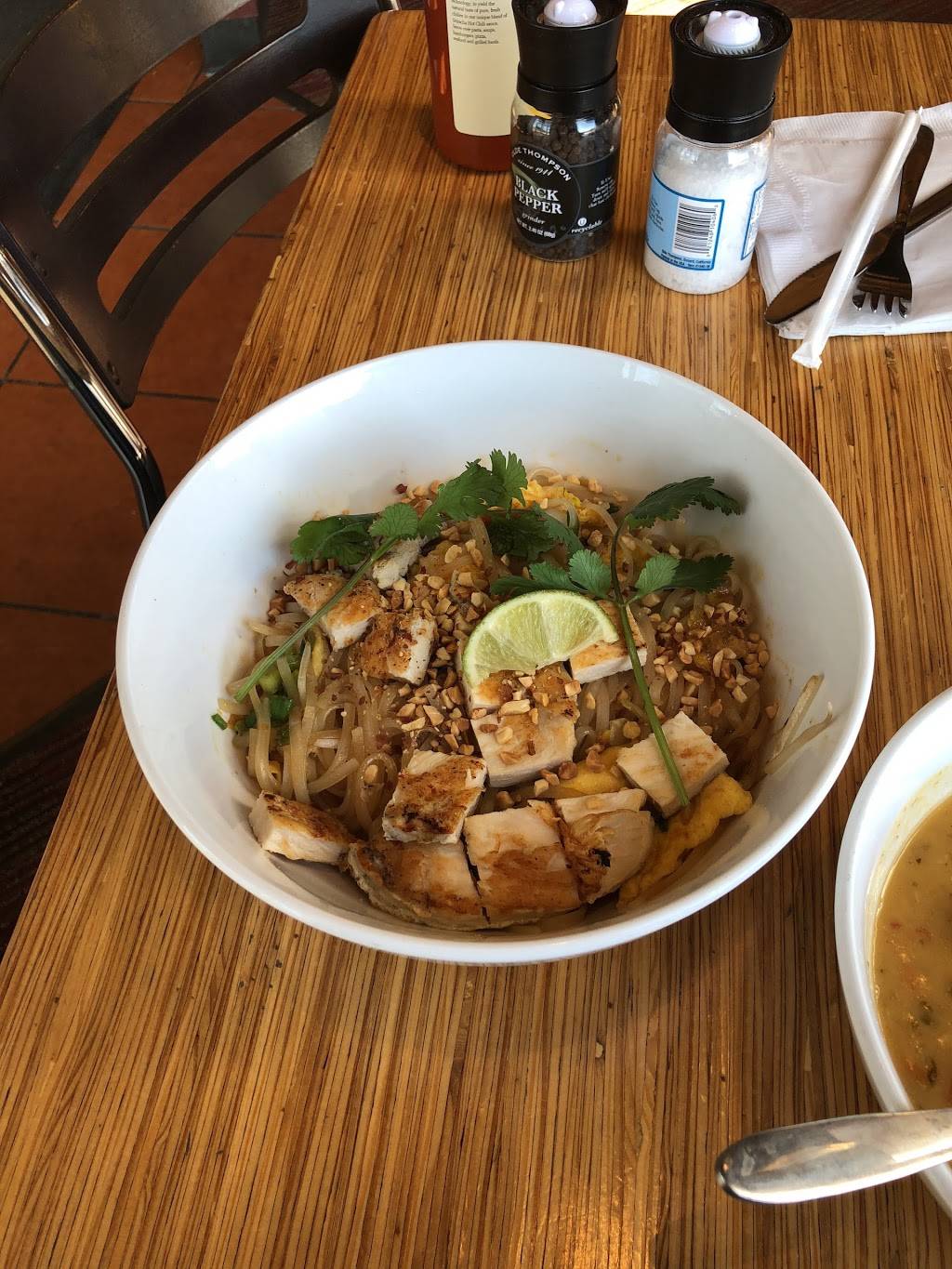 Noodles and Company | restaurant | 18 W 64 22nd St, Oakbrook Terrace, IL 60181, USA | 6306780965 OR +1 630-678-0965