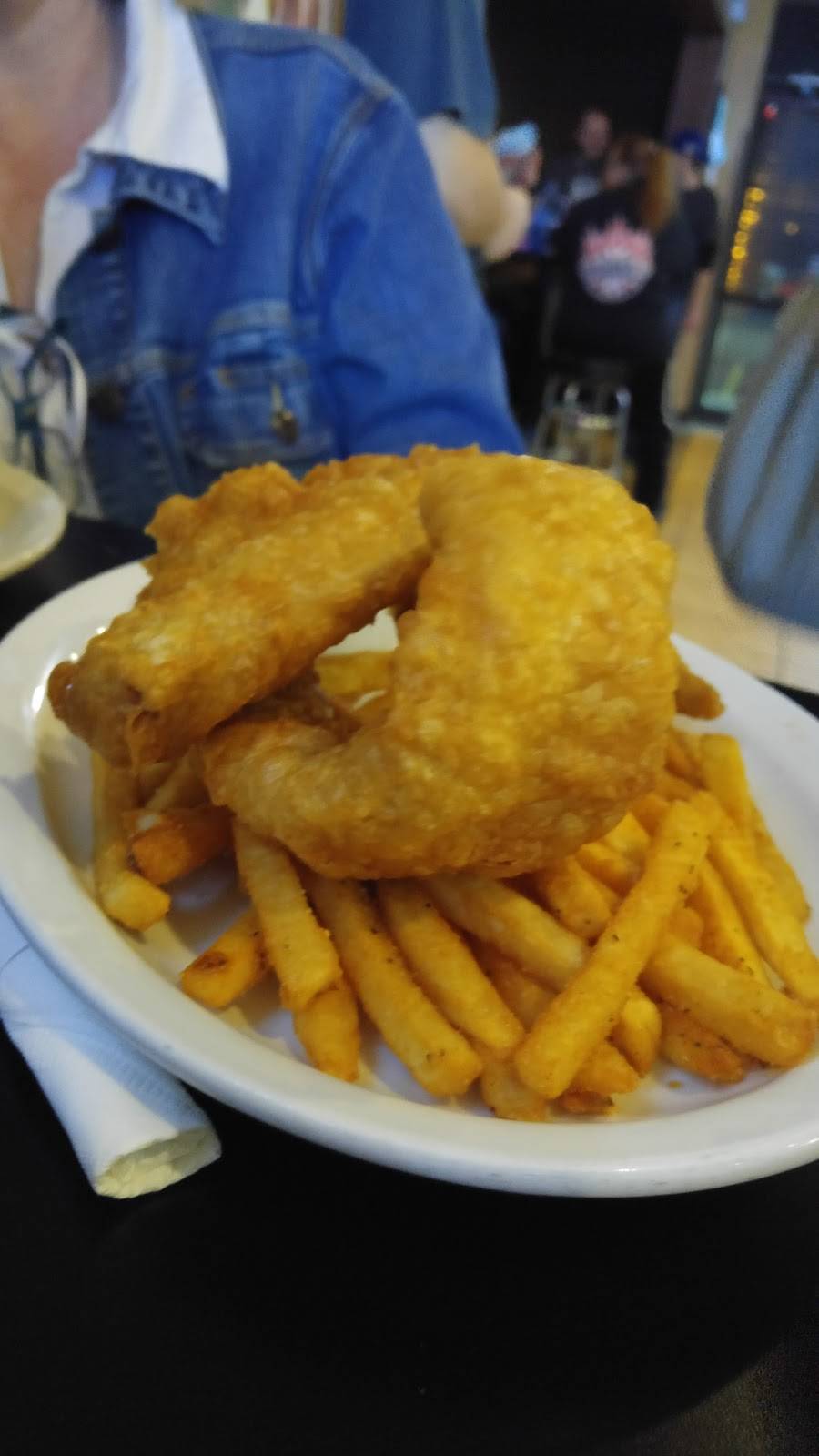 Busters Bar & Grill | restaurant | 7113 N Alpine Rd, Loves Park, IL 61111, USA | 8156335009 OR +1 815-633-5009