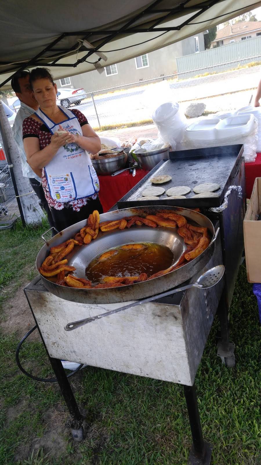 Pupusas De Niña Gloria | restaurant | 10815 Carmenita Rd, Whittier, CA 90605, USA | 5623289476 OR +1 562-328-9476