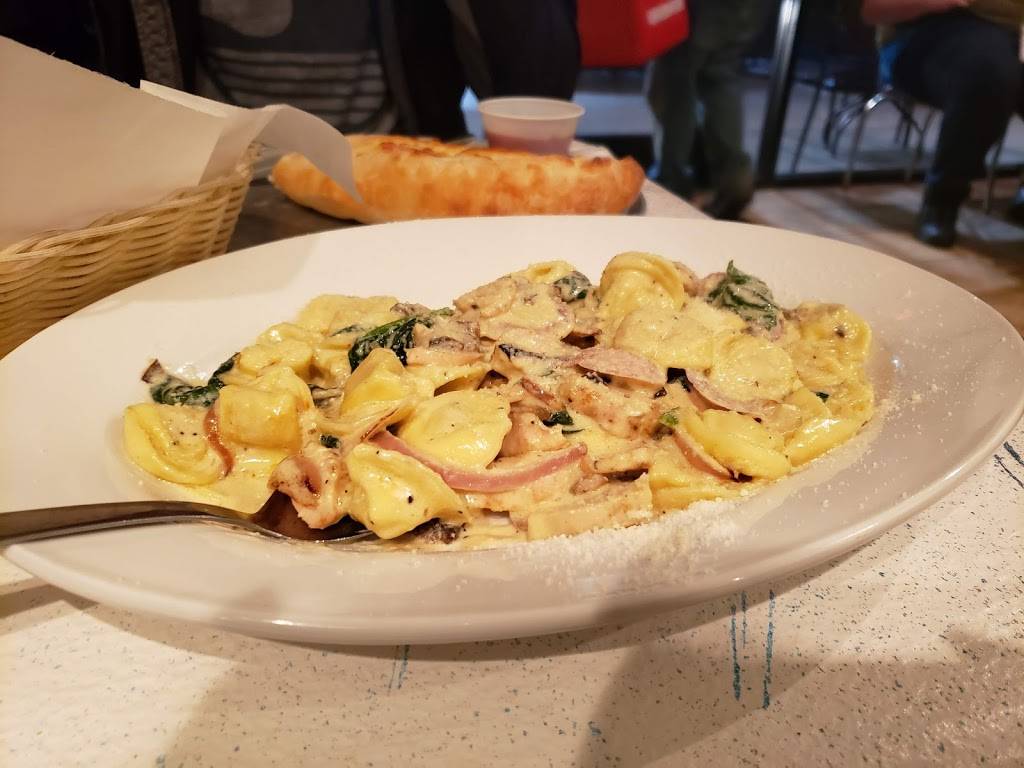 Pizza Barbarossa | restaurant | 100 RHL Blvd, Charleston, WV 25309, USA | 3047464000 OR +1 304-746-4000