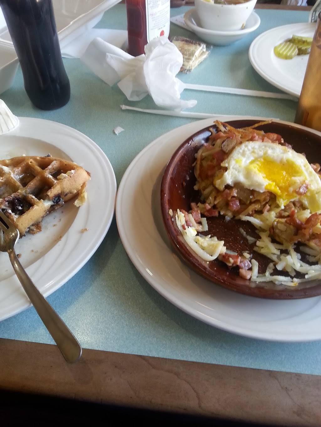 West Side Family Restaurant | restaurant | 530 W Grand Ave, Beloit, WI 53511, USA | 6083654949 OR +1 608-365-4949