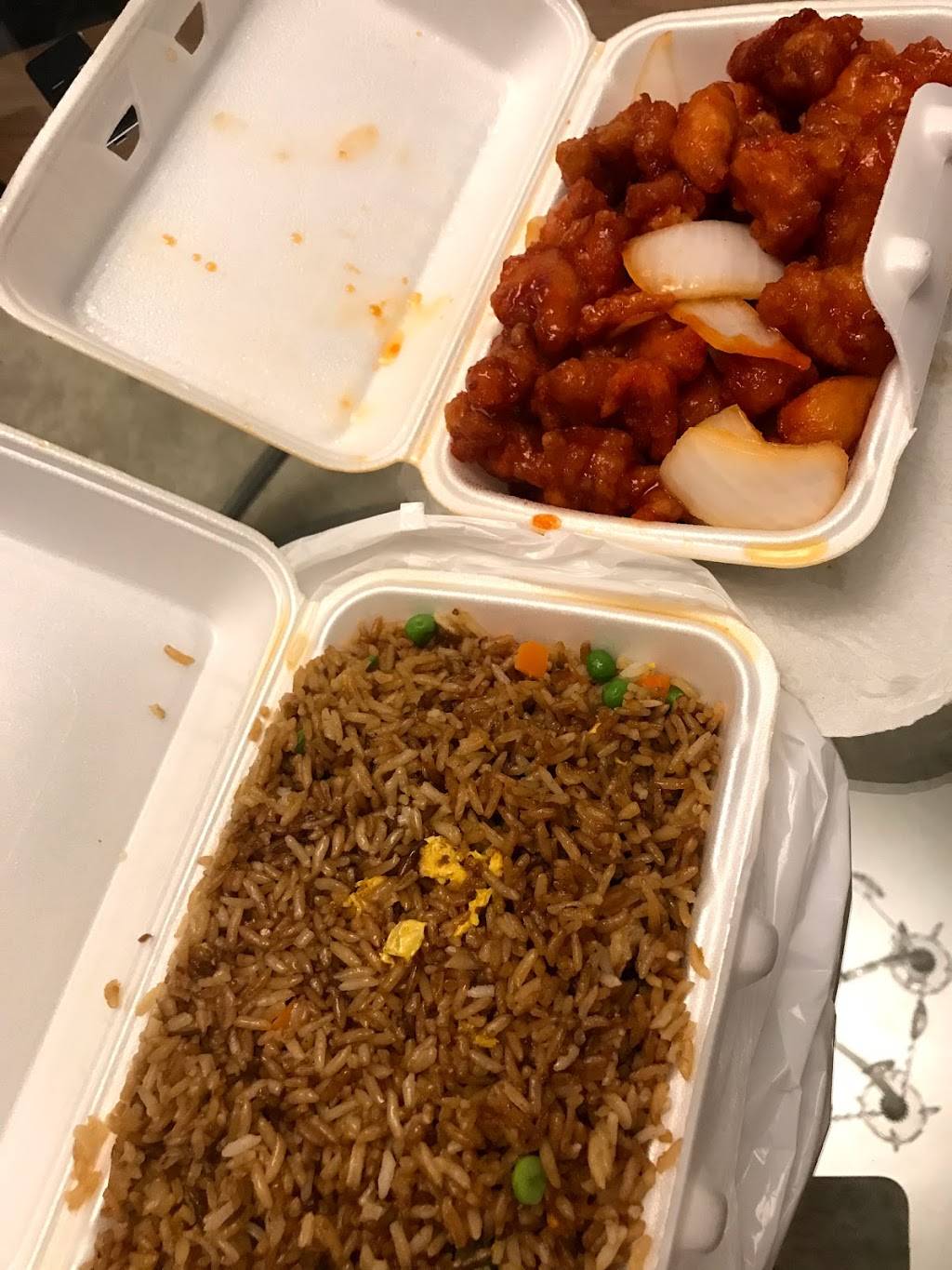 Golden Wok Chinese Restaurant | meal delivery | 94 Halsey Ave, East York, ON M4B 1A9, Canada | 4167512288 OR +1 416-751-2288
