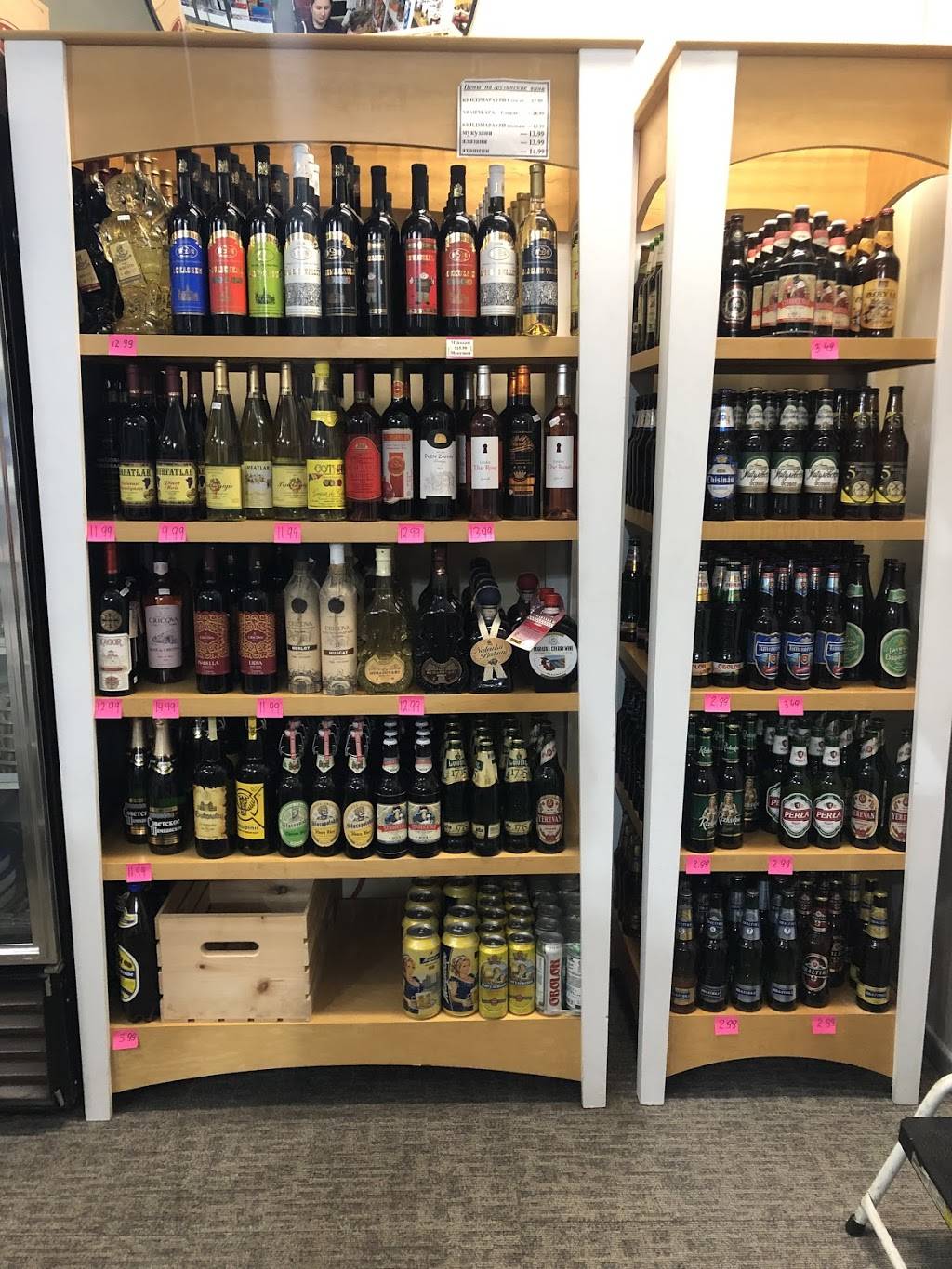 European Foods | restaurant | 13520 Aurora Ave N, Seattle, WA 98133, USA | 2063612583 OR +1 206-361-2583