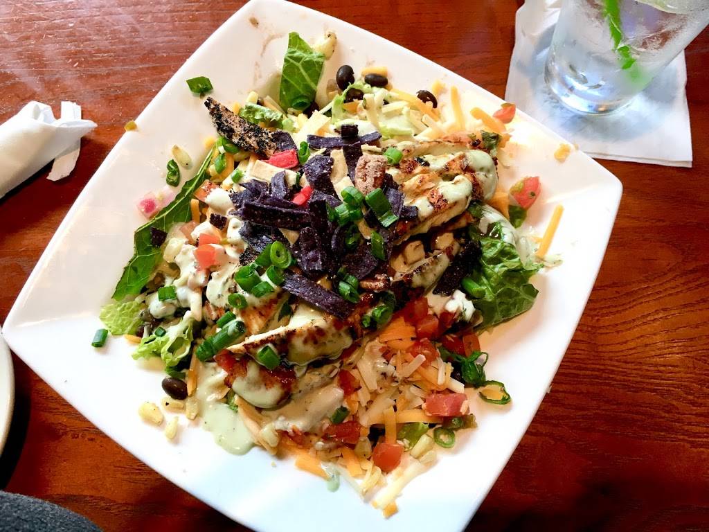 Cove Tavern | restaurant | 711 Lakefront Commons, Newport News, VA 23606, USA | 7575961830 OR +1 757-596-1830