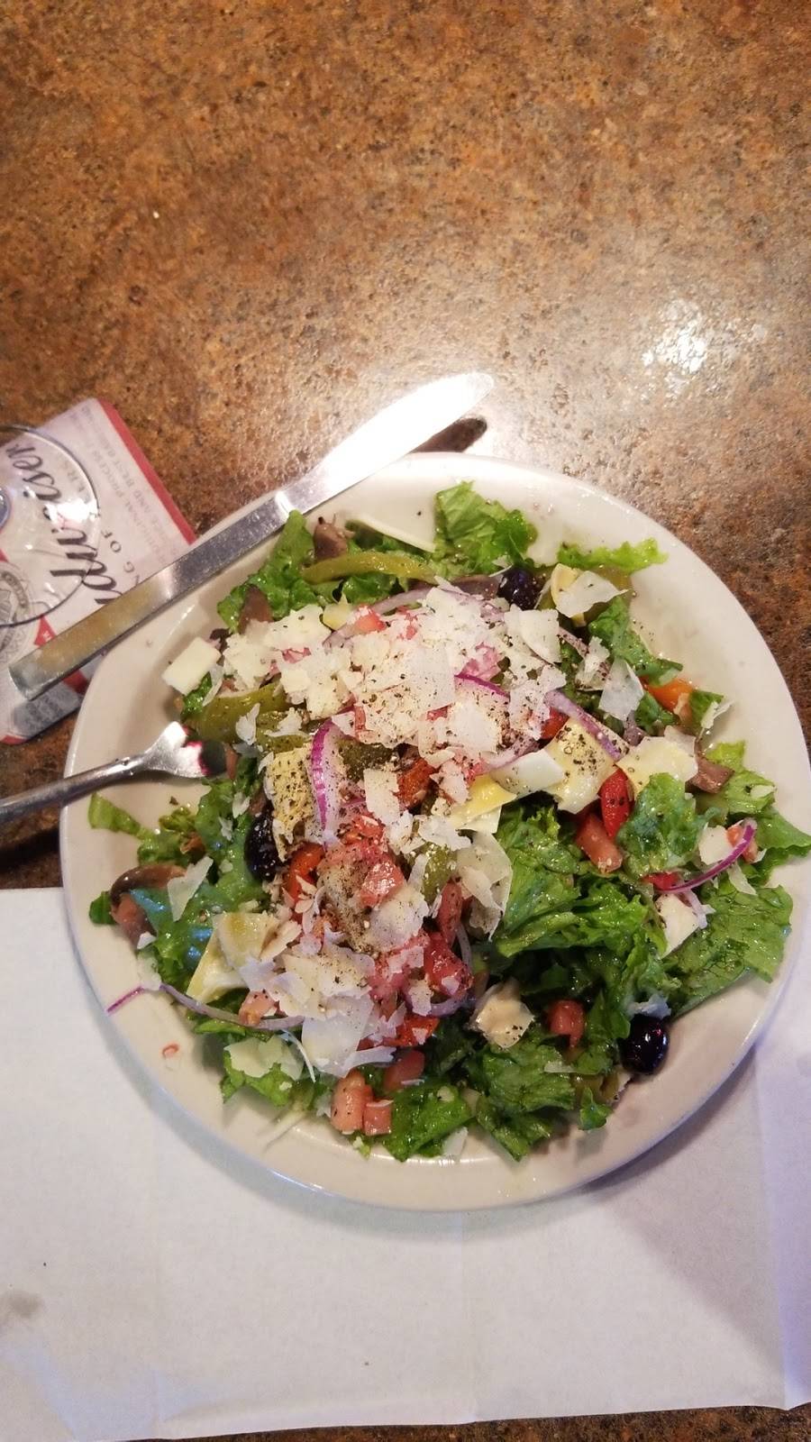 Julians Italian Pizzeria & Kitchen | restaurant | 13444 West Ave, San Antonio, TX 78216, USA | 2104963500 OR +1 210-496-3500