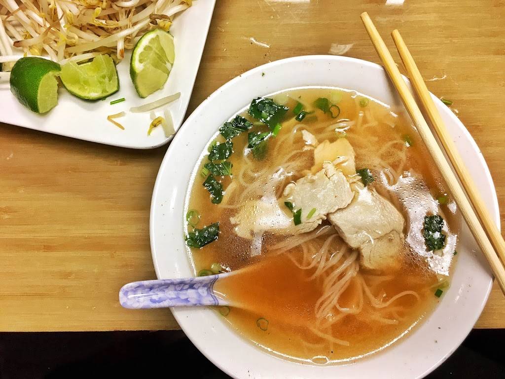 Pho Valley | restaurant | 7538 149th St W, Apple Valley, MN 55124, USA | 9529536640 OR +1 952-953-6640
