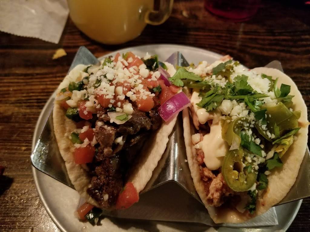 Salty Cowboy | restaurant | 55 E Oak St, Zionsville, IN 46077, USA | 3173440926 OR +1 317-344-0926