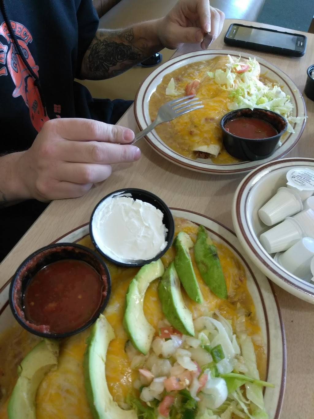 Restaurante El Tamarindo | restaurant | 7700 E Colfax Ave, Denver, CO 80220, USA | 3033205490 OR +1 303-320-5490