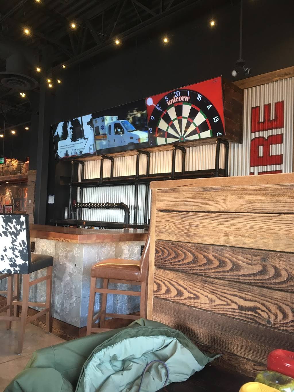 Montanas Barrhaven | restaurant | 4245 Strandherd Dr, Barrhaven, ON K2J 6E5, Canada | 6137141155 OR +1 613-714-1155