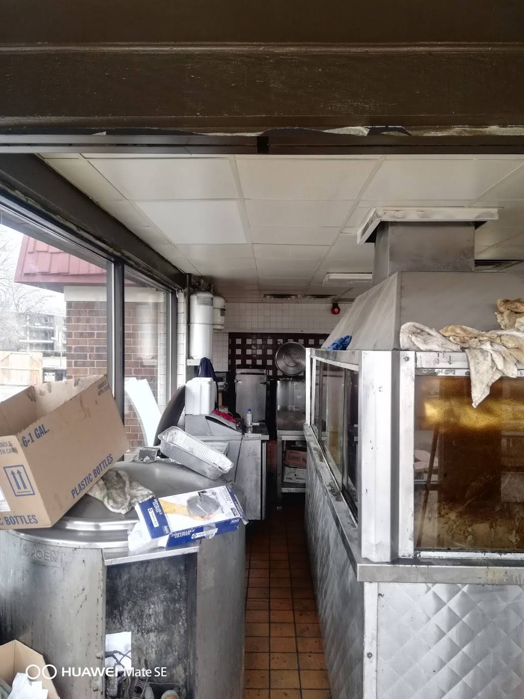 Hillerys Bar BQ | restaurant | 2021 N Lewis Ave, Waukegan, IL 60087, USA | 8473360033 OR +1 847-336-0033