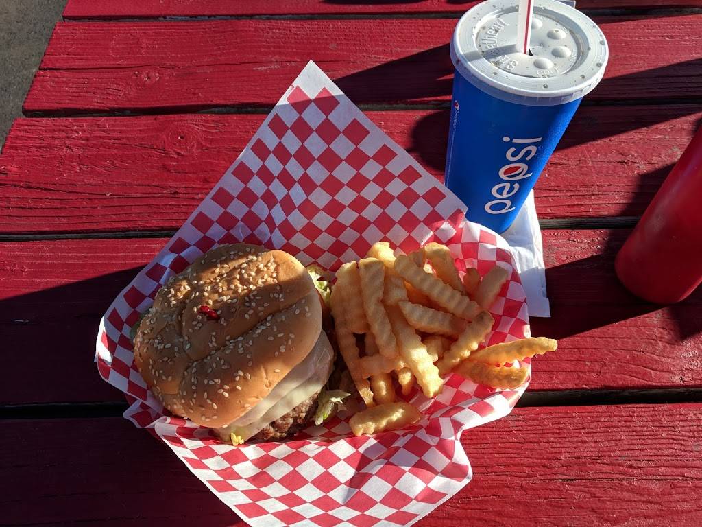 Bundys Cafe Drive-In | restaurant | 150 SE Truehaak St, Clatskanie, OR 97016, USA | 5037283815 OR +1 503-728-3815
