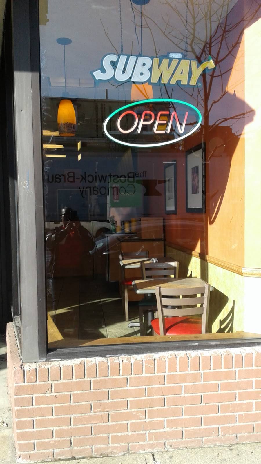 Subway | restaurant | 1281 Hyde Park Ave, Hyde Park, MA 02136, USA | 6173617373 OR +1 617-361-7373