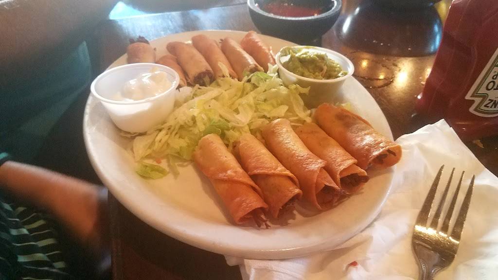 Casa Corona | restaurant | 7044 N Cedar Ave, Fresno, CA 93720, USA | 5593237409 OR +1 559-323-7409