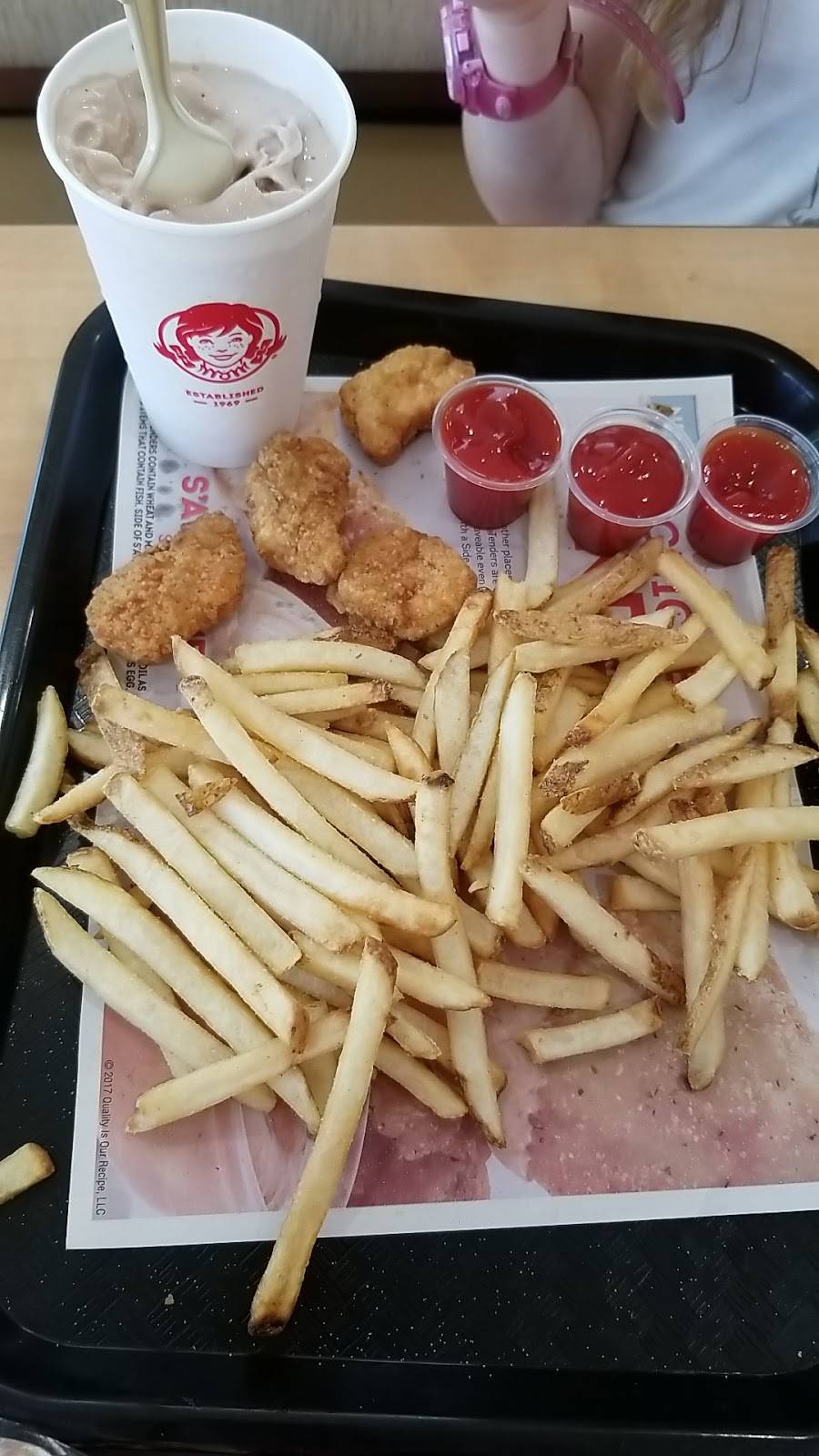 Wendys | restaurant | 7206 FM 1960 E, Humble, TX 77346, USA | 8322847757 OR +1 832-284-7757