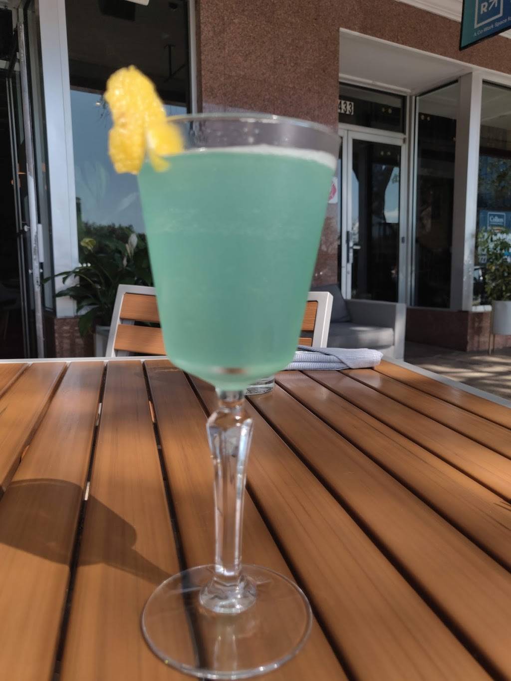 Tropez St. Pete | restaurant | 437 Central Ave, St. Petersburg, FL 33701, USA | 7278984300 OR +1 727-898-4300