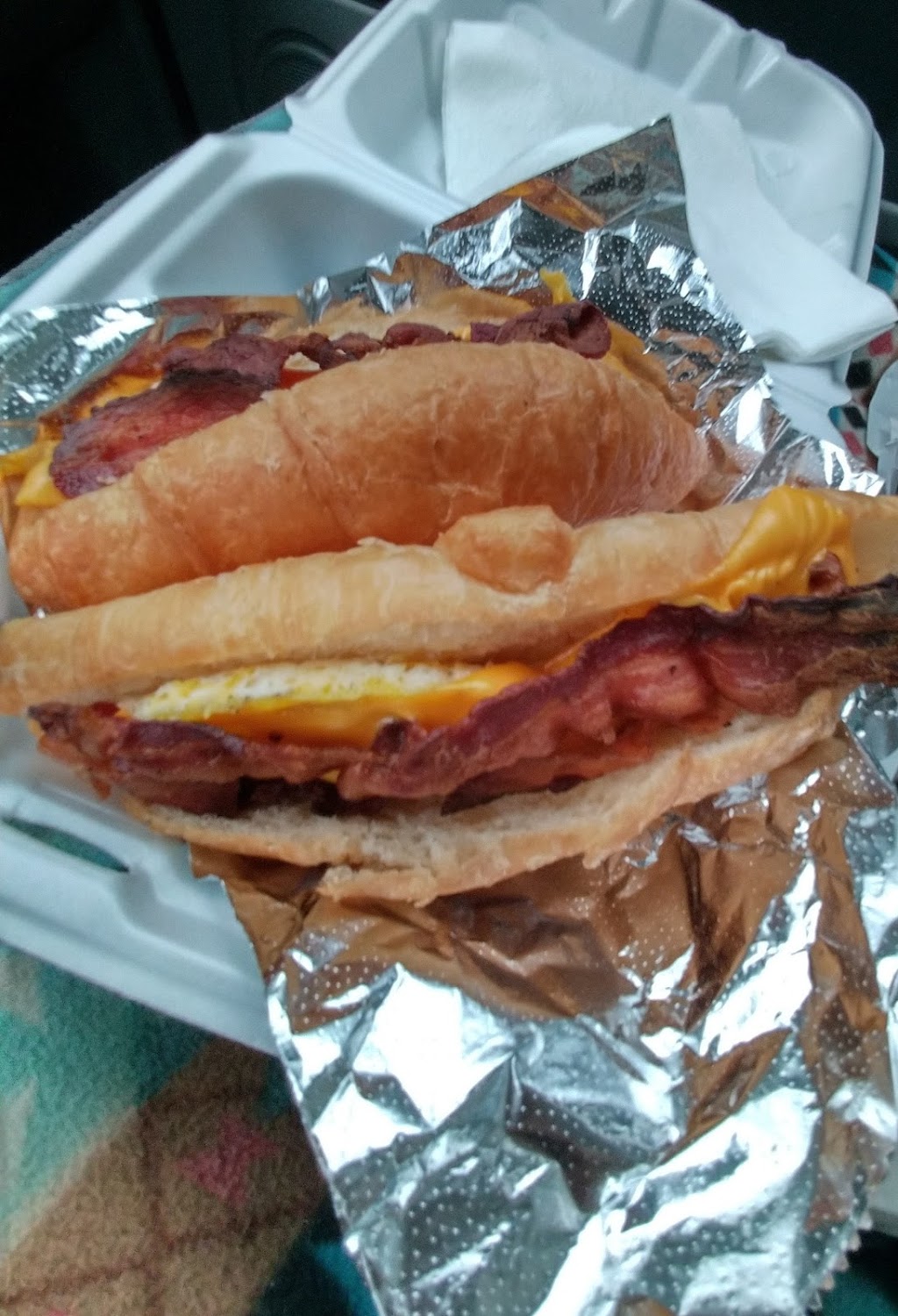 Daily Grind Gourmet Coffee Co | cafe | 4095 Pleasant Ave, Hamilton, OH 45015, USA | 5138935500 OR +1 513-893-5500