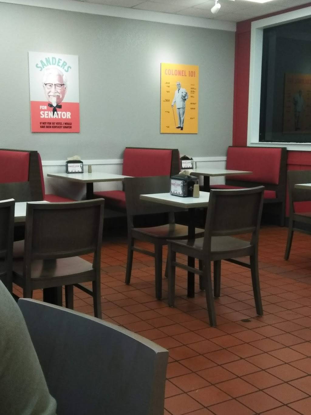 KFC | restaurant | 2258 Edgewood Ave N W, Jacksonville, FL 32209, USA | 9047652788 OR +1 904-765-2788