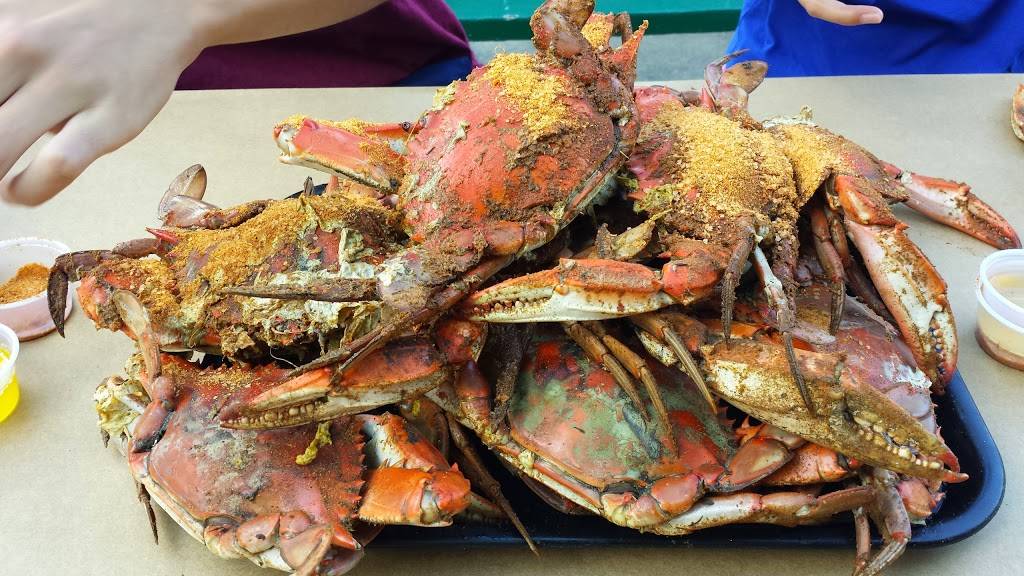 Bethesda Crab House | restaurant | 4958 Bethesda Ave, Bethesda, MD 20814, USA | 3016523382 OR +1 301-652-3382