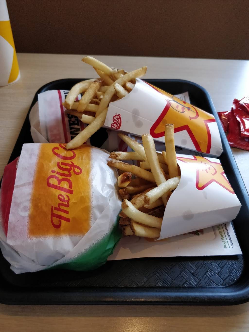 Carls Jr. | restaurant | Blvd. Corredor Tijuana - Rosarito 2000 Ejido Francisco Villa 26135, PLAZA PASEO 2000, 22235 Tijuana, B.C., Mexico | 018007322757 OR +52 800 732 2757