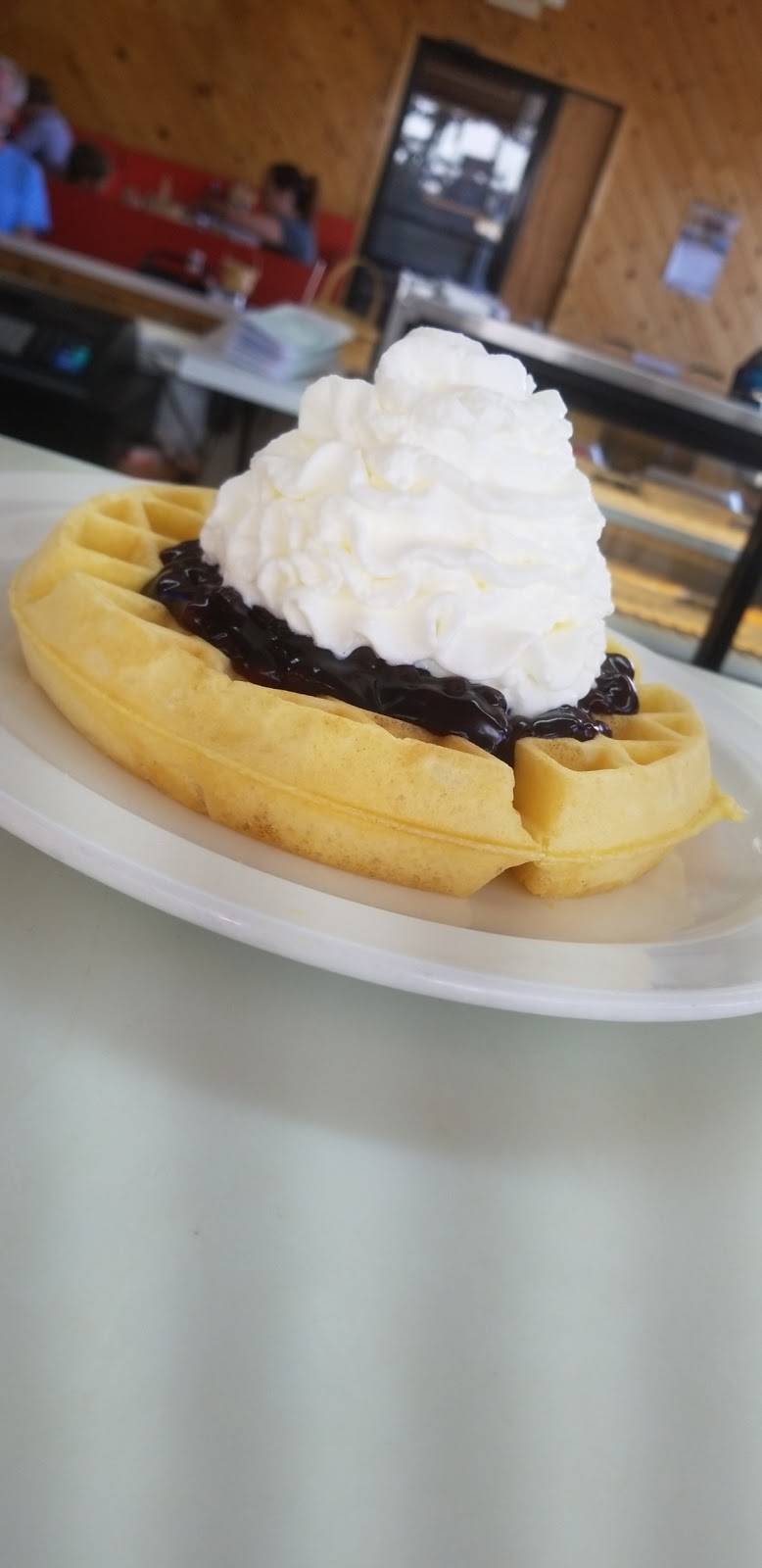 Cindas Restaurant | restaurant | 14964 S State Ave, Middlefield, OH 44062, USA | 4406321929 OR +1 440-632-1929